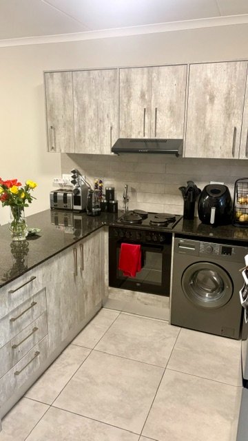 2 Bedroom Property for Sale in Zonnendal Western Cape